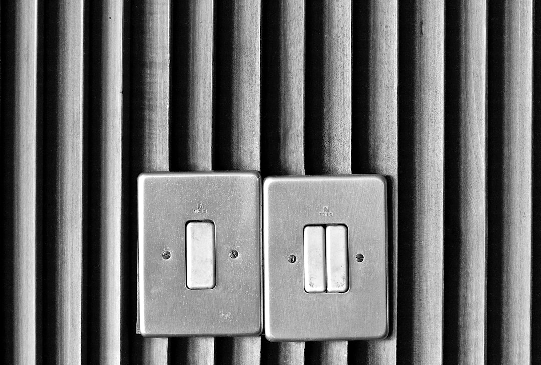 電動堆高機租賃藏陷阱？破解價格迷思！