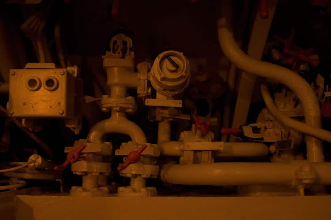 ## 電動堆高機竟是物流黑科技？內行人才懂的省錢秘密！