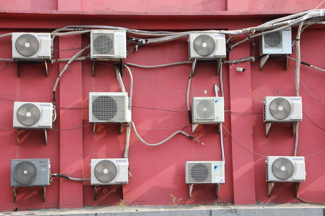別再傻傻買！電動堆高機租賃價格全攻略，省錢秘技大公開